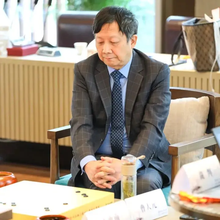 公司, 方天丰, 将在上海市 公司, 方天丰, 将在上海市