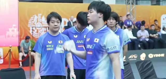 src, AA, 上三位队员 src, AA, 上三位队员