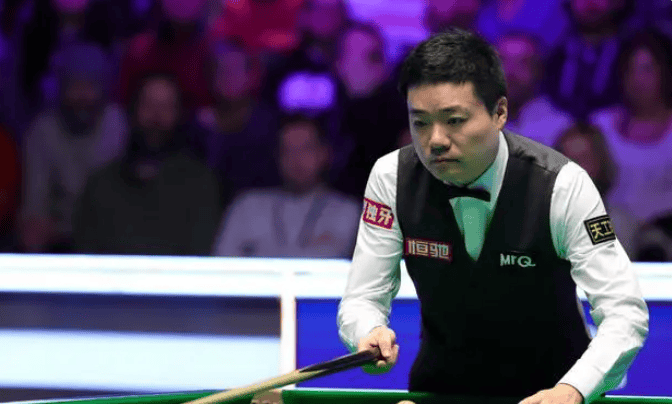 png, 强专业户霍, 场比赛打成